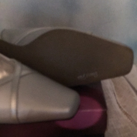 Shoes - Picture 2 of 3